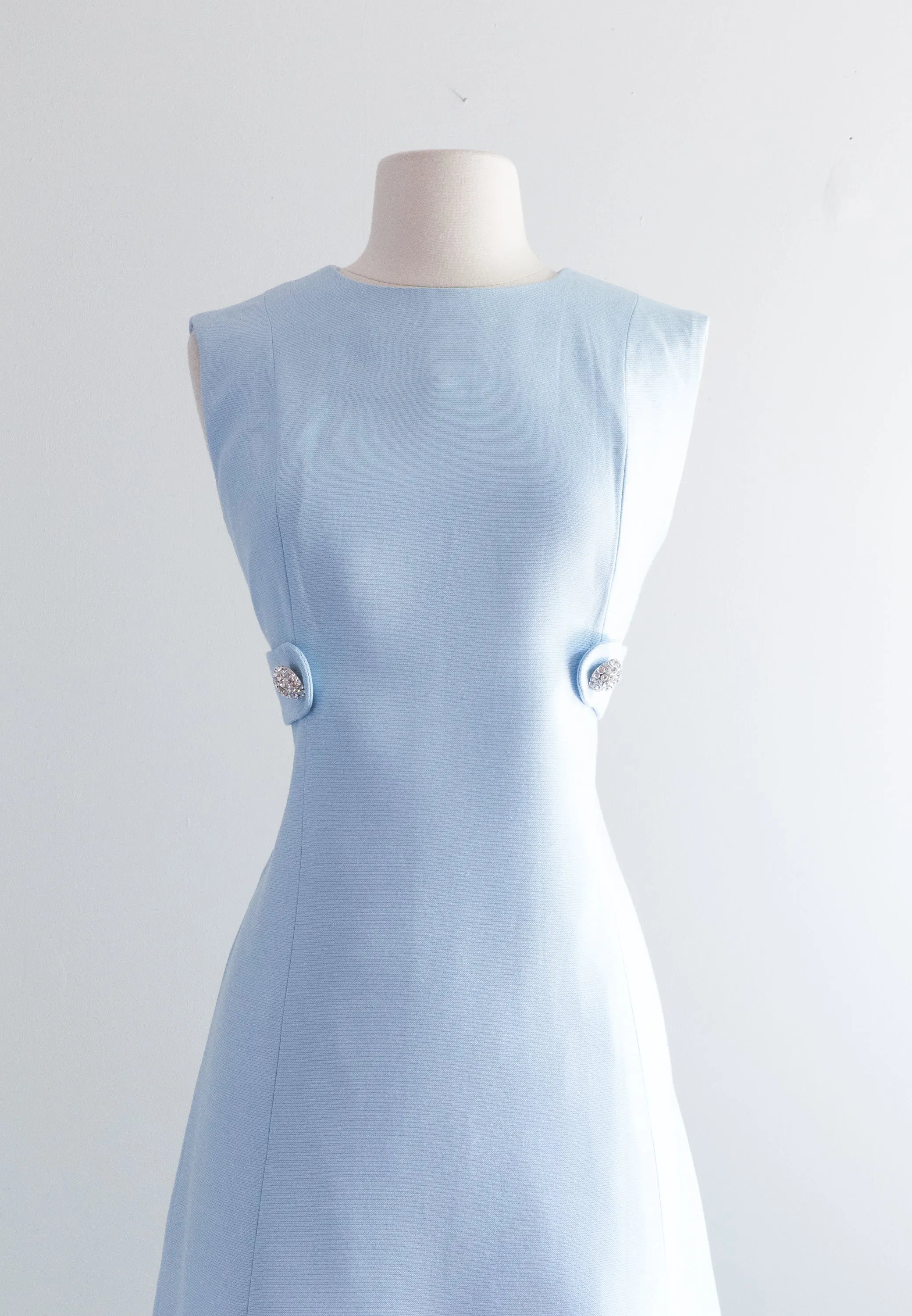 1960's Rona Mod Baby Blue Shift Dress / ML