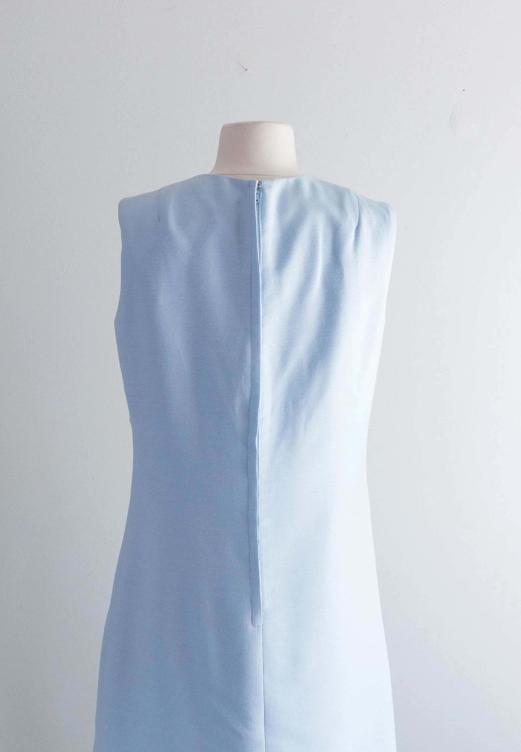 1960's Rona Mod Baby Blue Shift Dress / ML