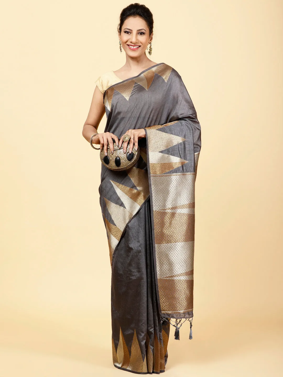 Art Handloom Plain Zari Border Woven Saree