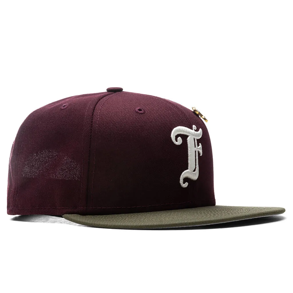 Feature x New Era Old English F Snapback - Maroon/New Olive