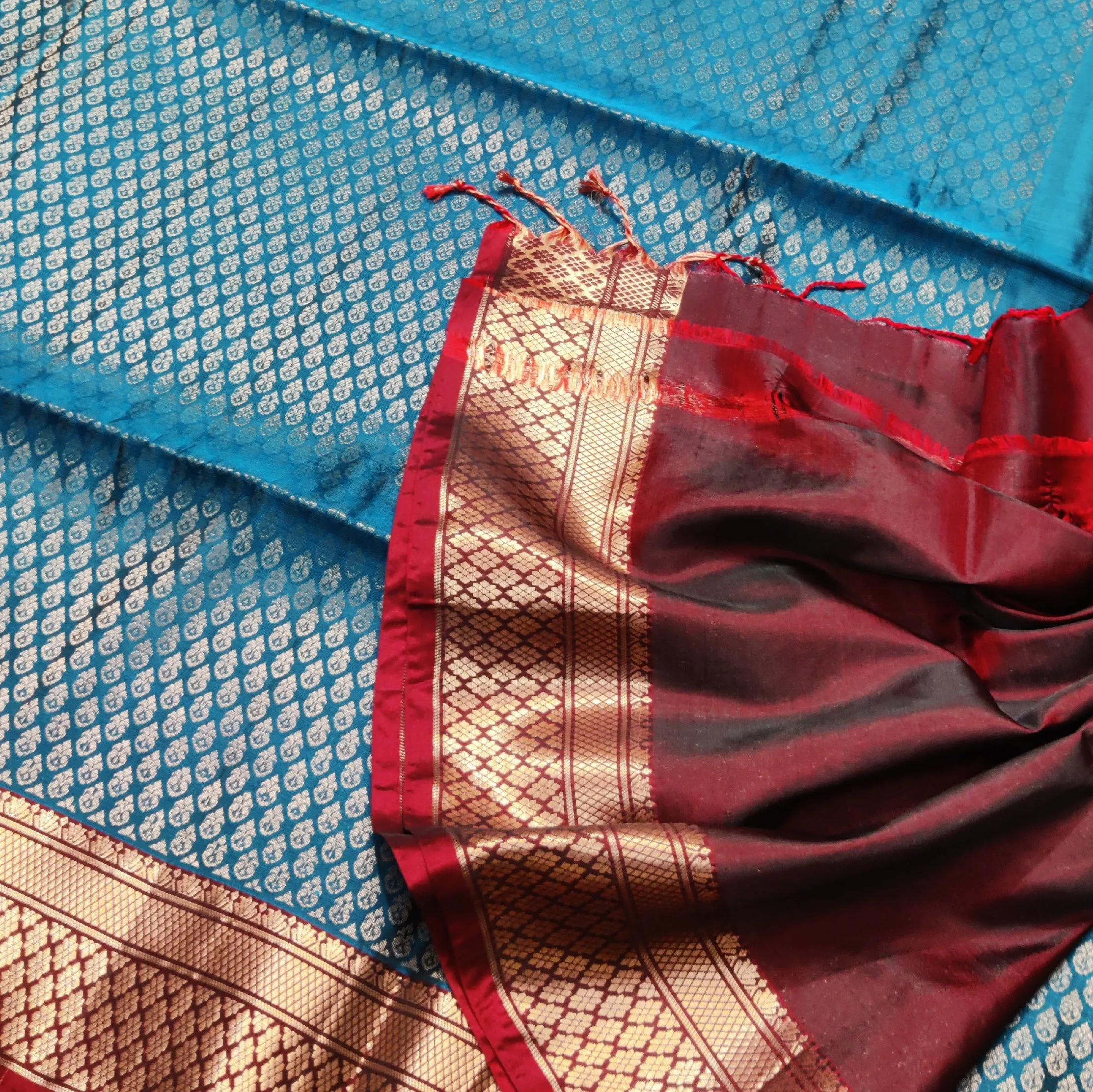 Ghandharava Pattu Lightweight @ 30% Off - KMP112