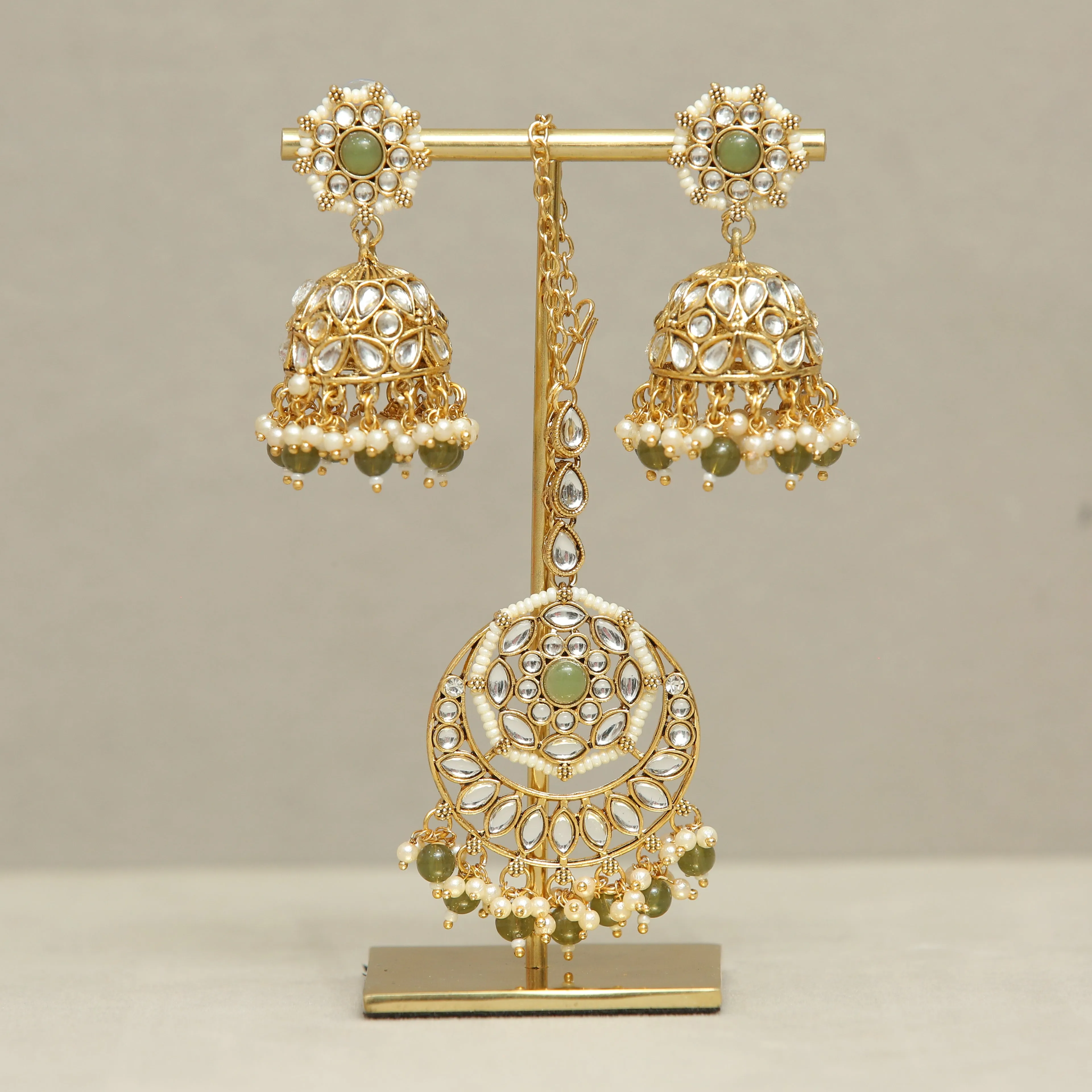 Girisha Kundan Earrings And Tikka