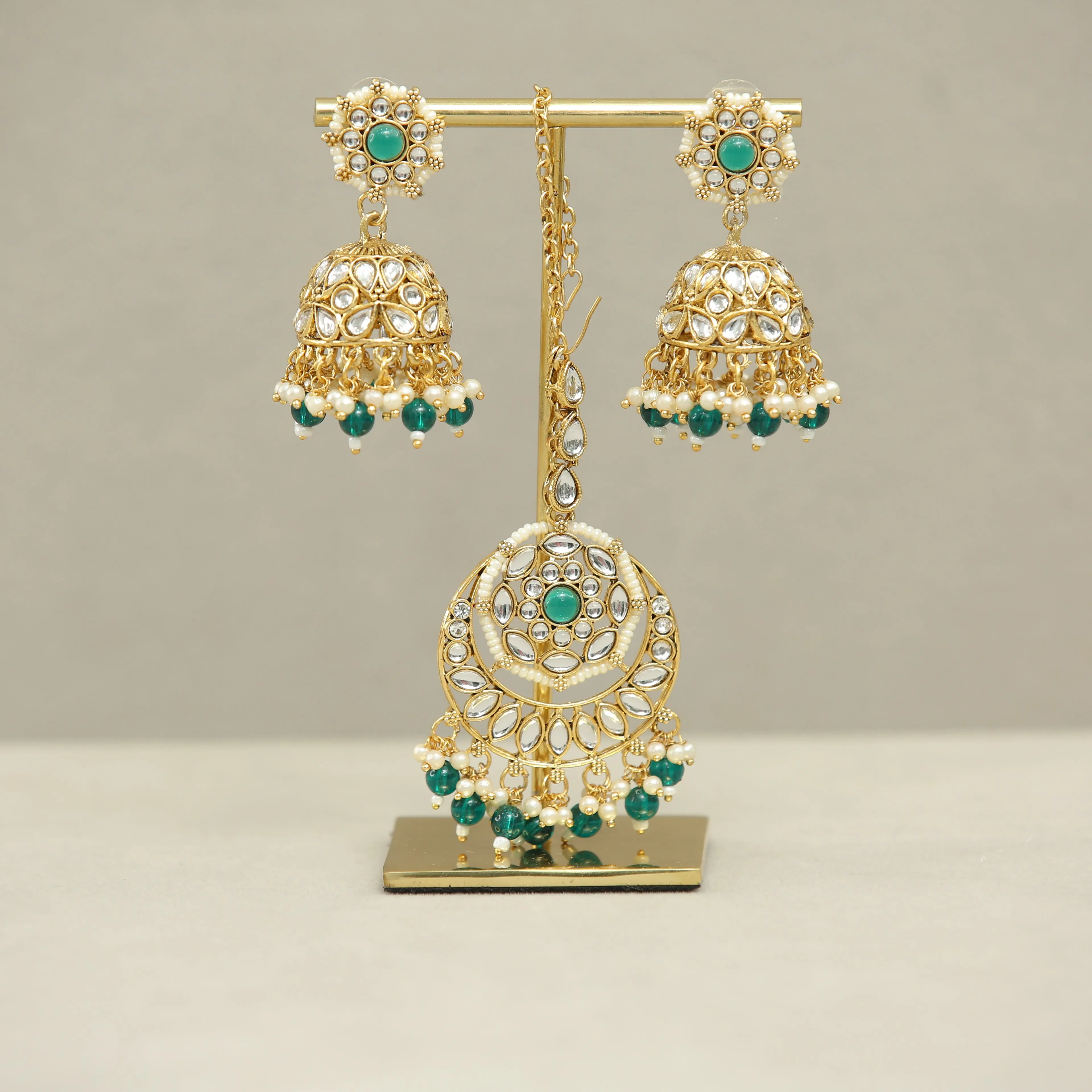 Girisha Kundan Earrings And Tikka