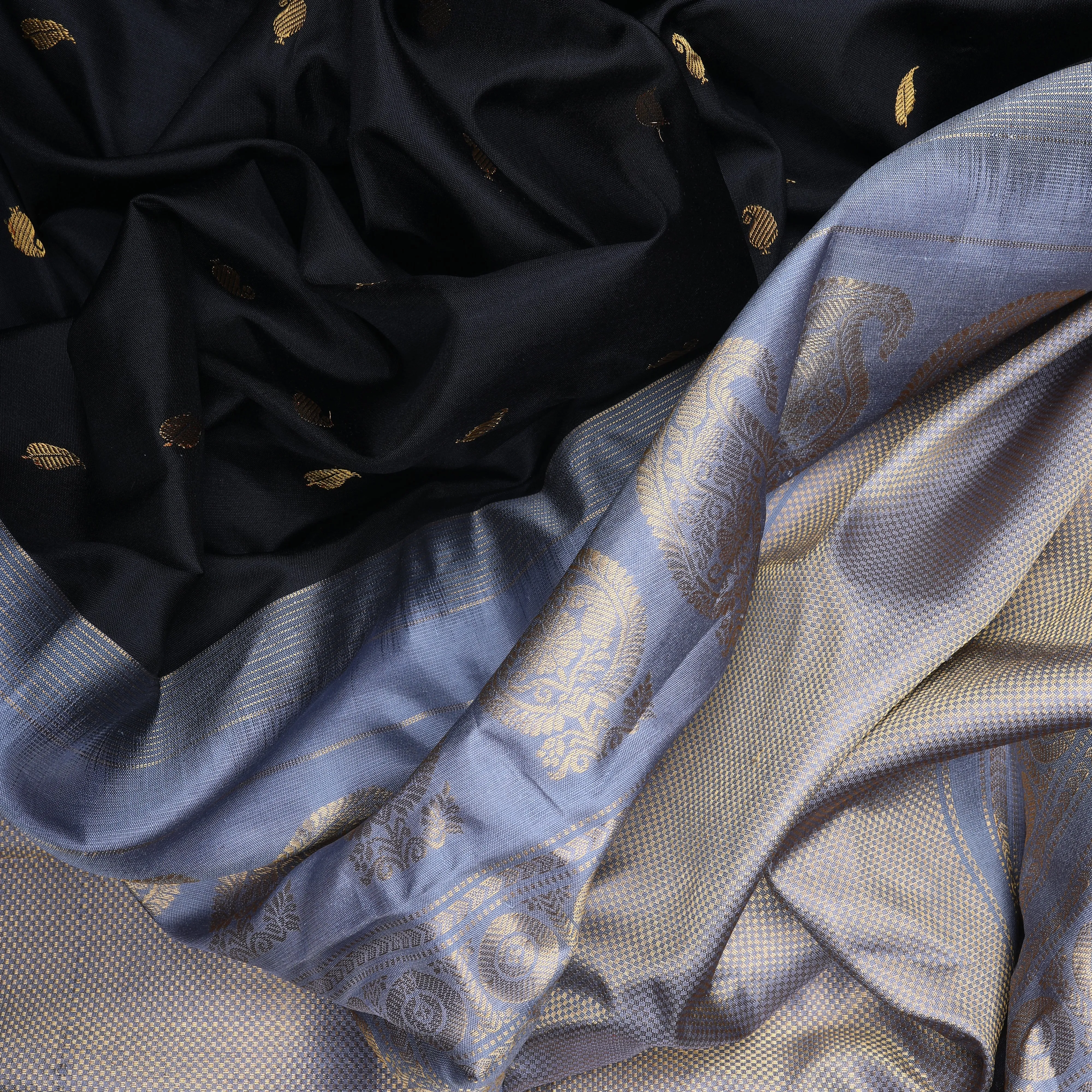 Handwoven Black with Grey Gadwal Silk Saree - 1080T003433DSC