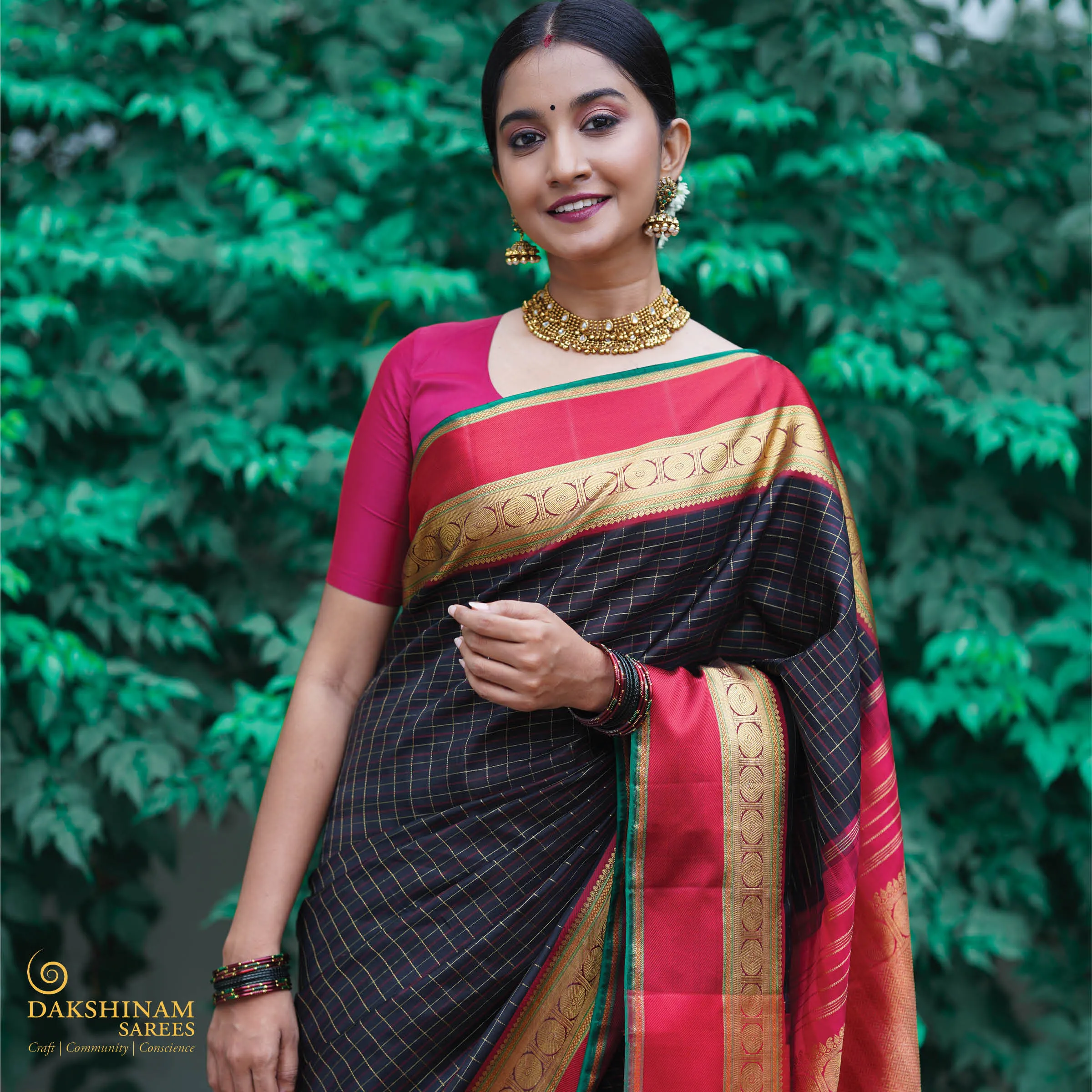 Handwoven Black with Red Kanjivaram Silk Saree - 1517T004046DSC