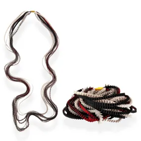 Satin Pleated Necklace Essilp Black, Silver, Burgundy KL16