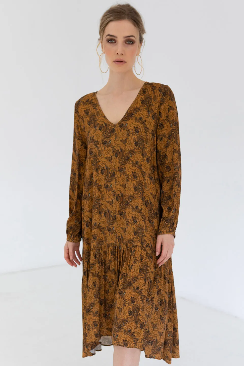 Sienna Drop Frill Midi LS Gold Print Dress