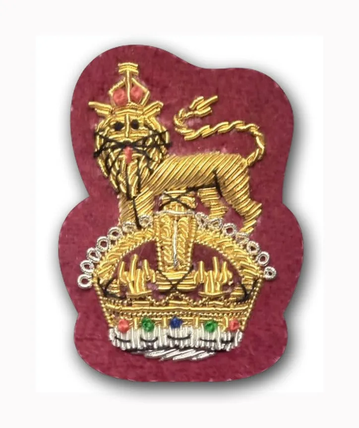 Staff Officer Beret Badge Maroon Ground - Tudor Crown