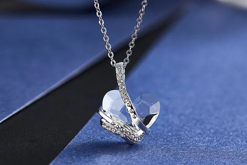 The white crystal heart necklace